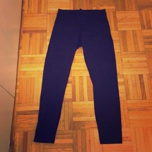 Lululemon black ankle length leggings
